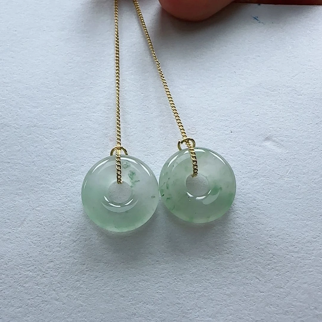 石英质玉（非洲翠）未镶嵌耳坠