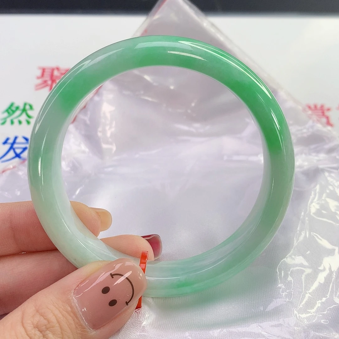 翡翠手镯未镶嵌天然翡翠A货129