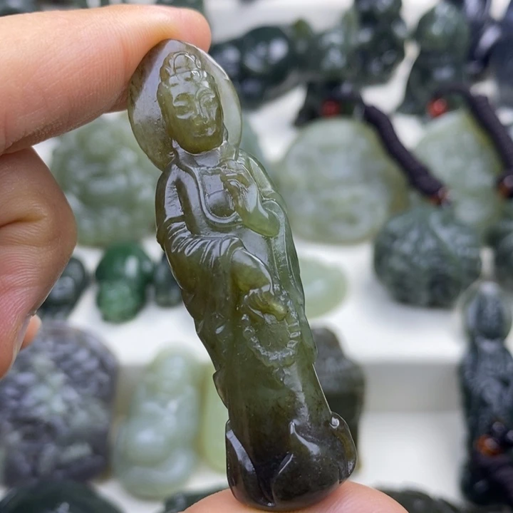 颈饰未镶嵌和田玉