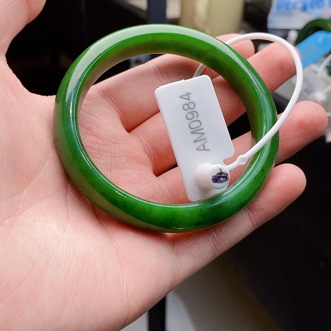 和田玉（碧玉）未镶嵌手镯