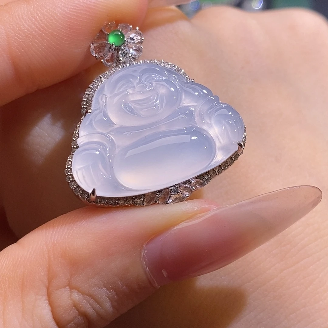 翡翠未镶嵌颈饰佛