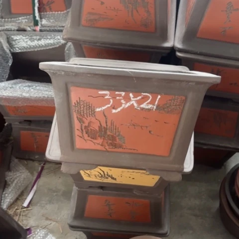 紫砂花盆    100-2。     33-21