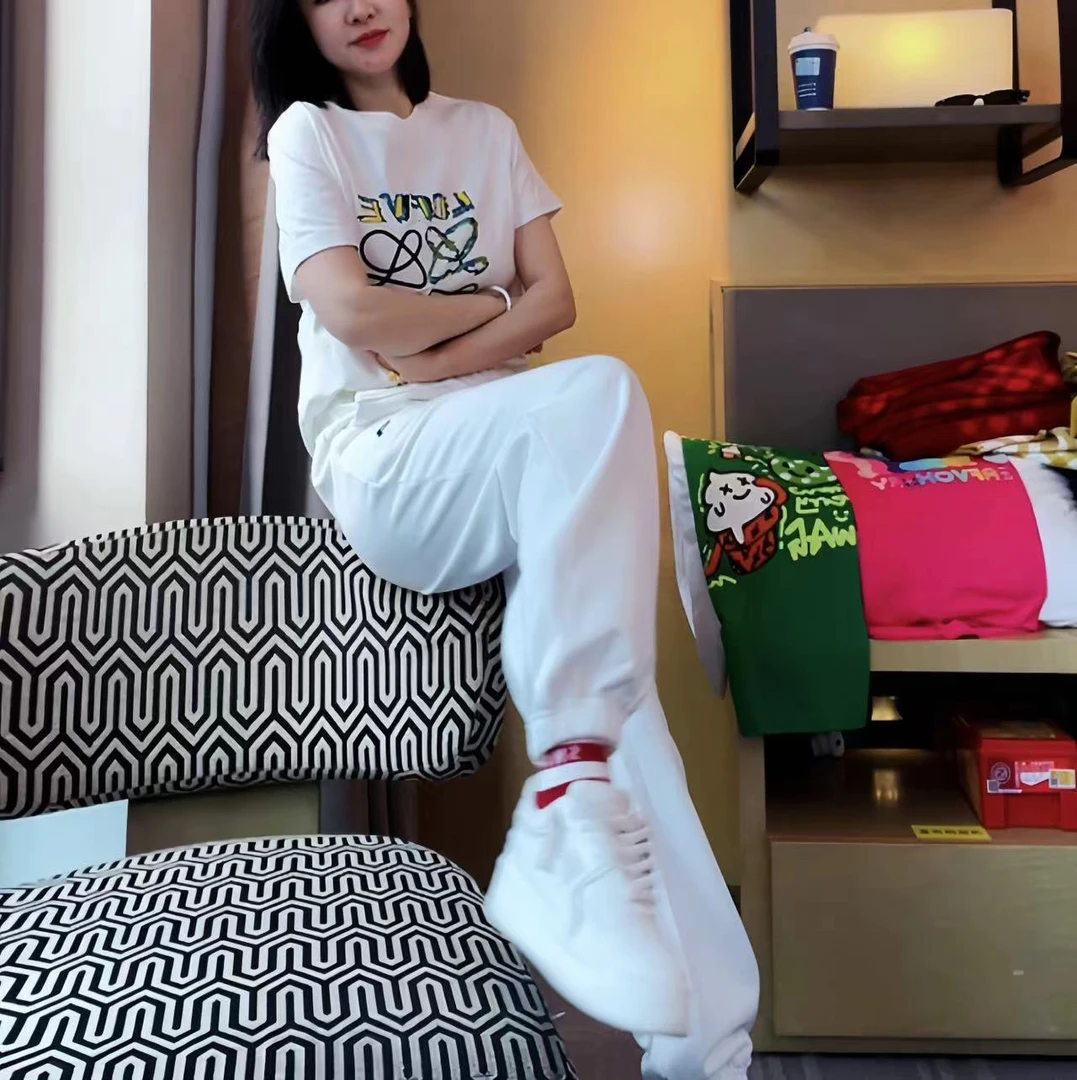 哝NONG-2024年百大红人上新彩绘字母刺绣罗家短袖上衣DT-0992263