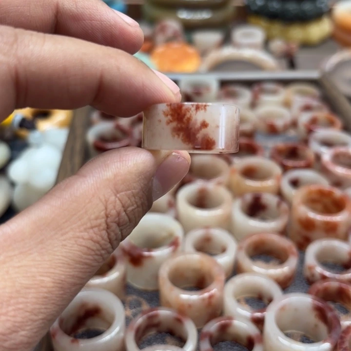 ~***罗石英岩玉合金颈饰