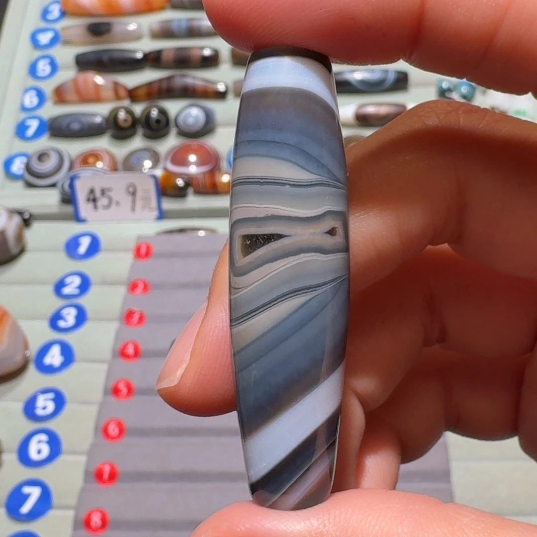 平***月玛瑙/玉髓未镶嵌珠宝半成品