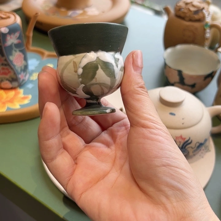 阿***)紫砂茶壶紫砂的手工制作工艺也
