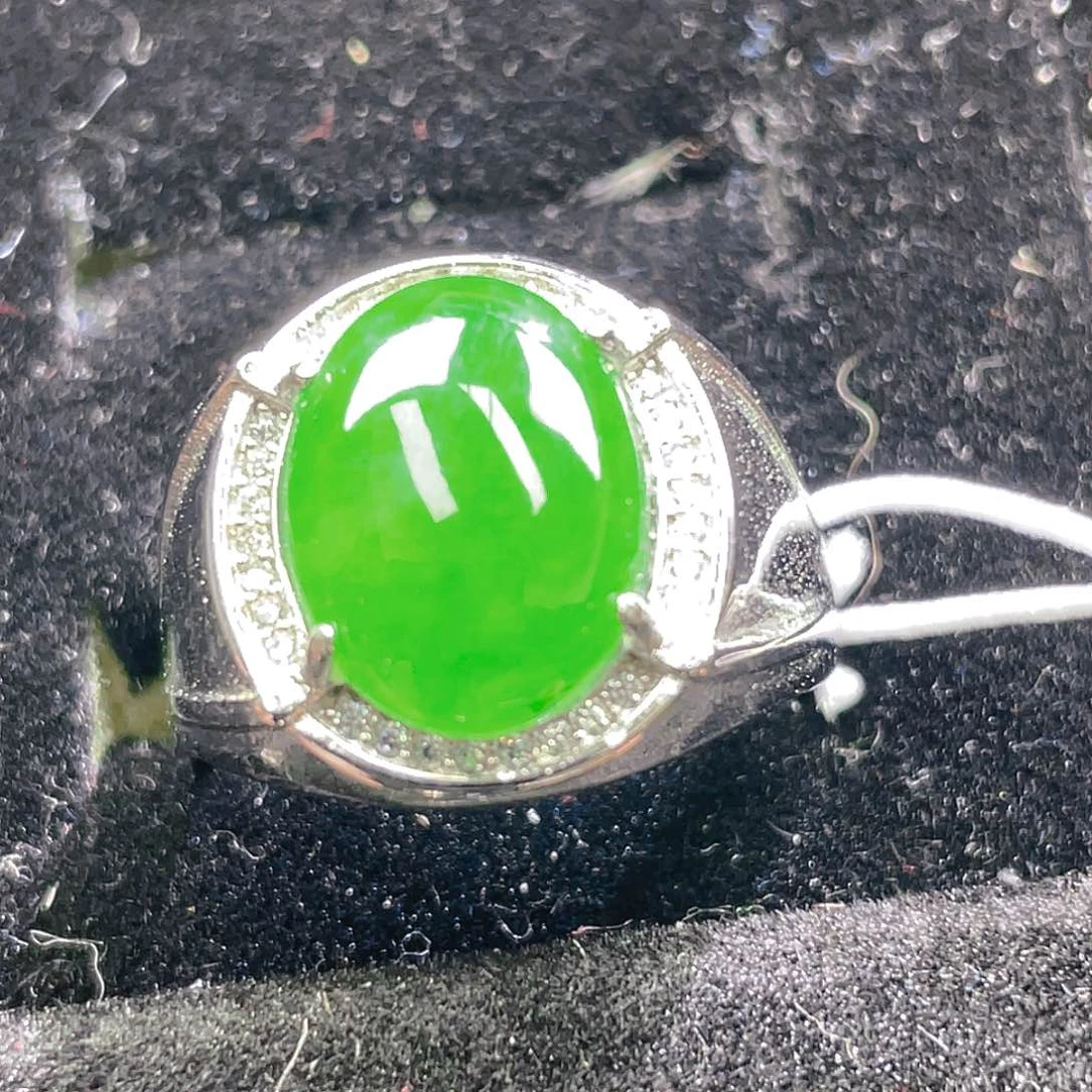 翡翠颈饰未镶嵌95，