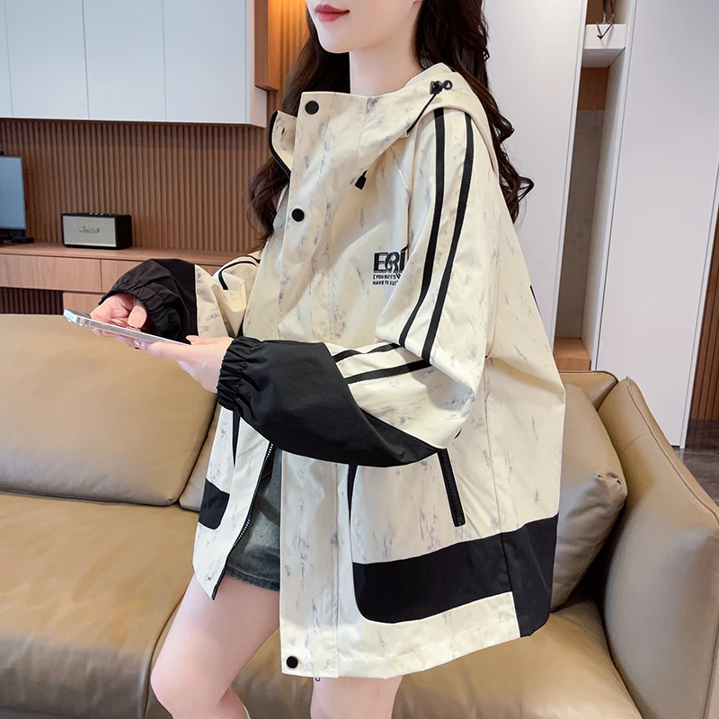 韩版时尚拼色冲锋衣外套女春秋2025新款洋气百搭宽松休闲夹克上衣