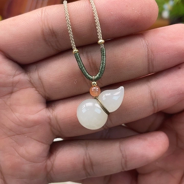 和田玉吊坠(不含链)未镶嵌