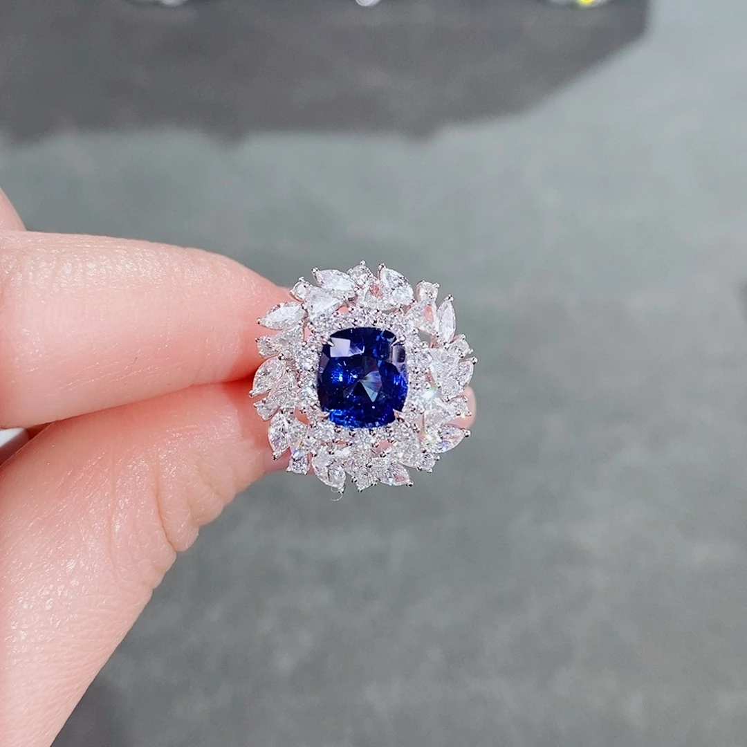 蓝宝石戒指18K金镶嵌2.89ct
