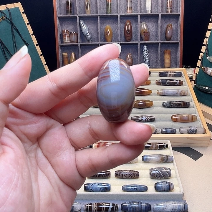 玛瑙/玉髓合金颈饰