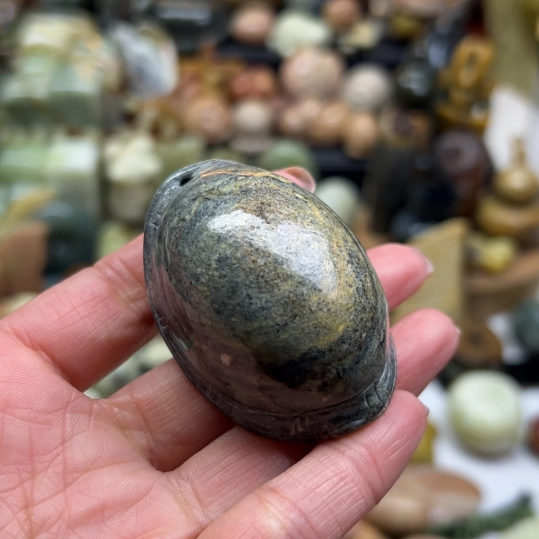 岫岩河磨玉（透闪石质玉）未镶嵌颈饰河磨玉富甲手玩