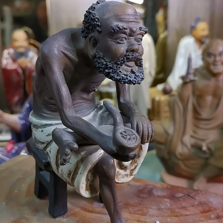 少****陶石湾公仔陶瓷摆件