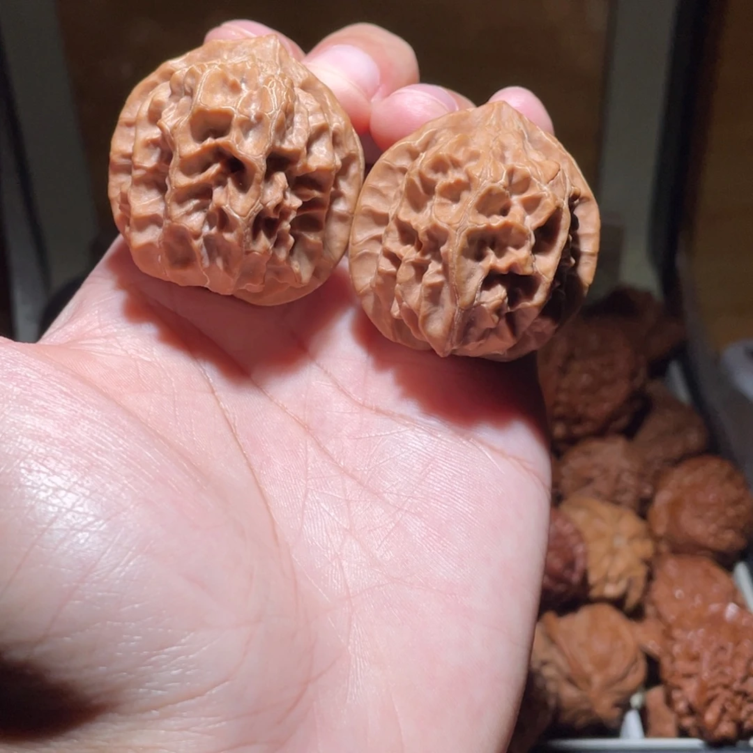 偏***执40尺寸方尊狮子头