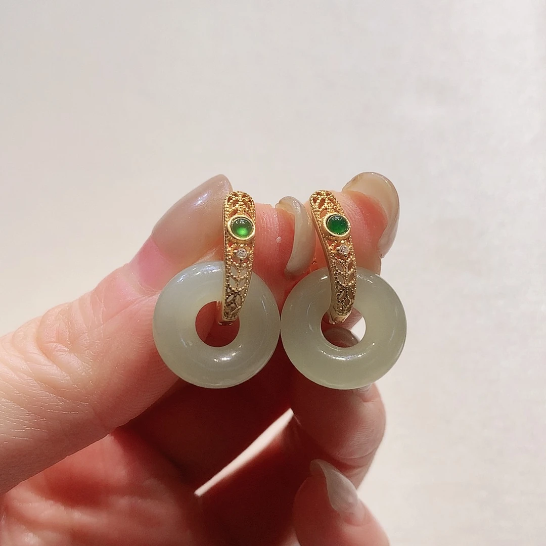 和田玉银S925镶嵌耳饰