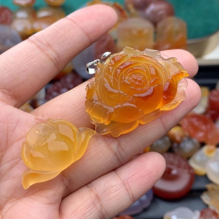 用***4玛瑙/玉髓未镶嵌颈饰
