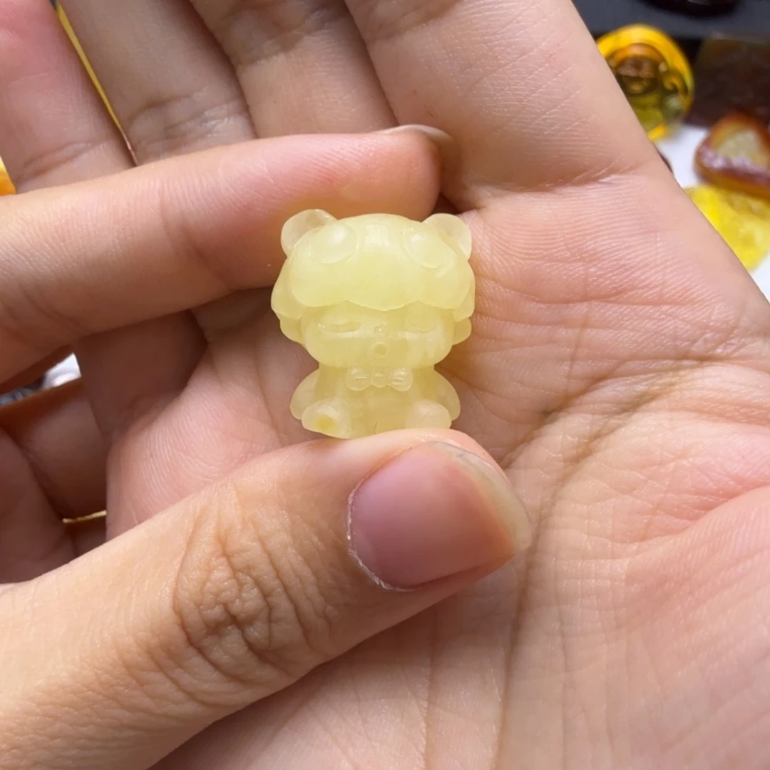 晓***哥蜜蜡未镶嵌珠宝奇石