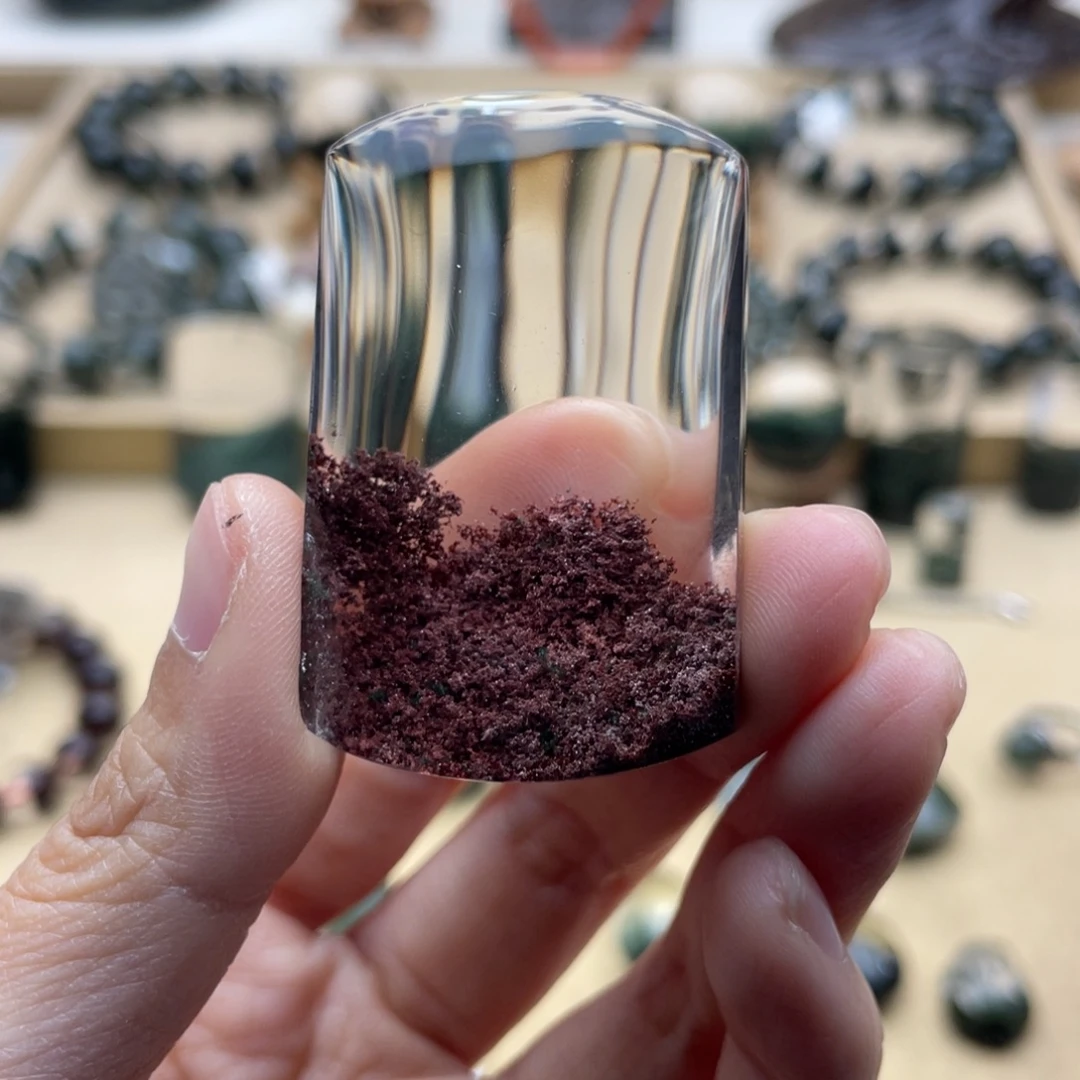 颈饰水晶未镶嵌红幽灵吊坠