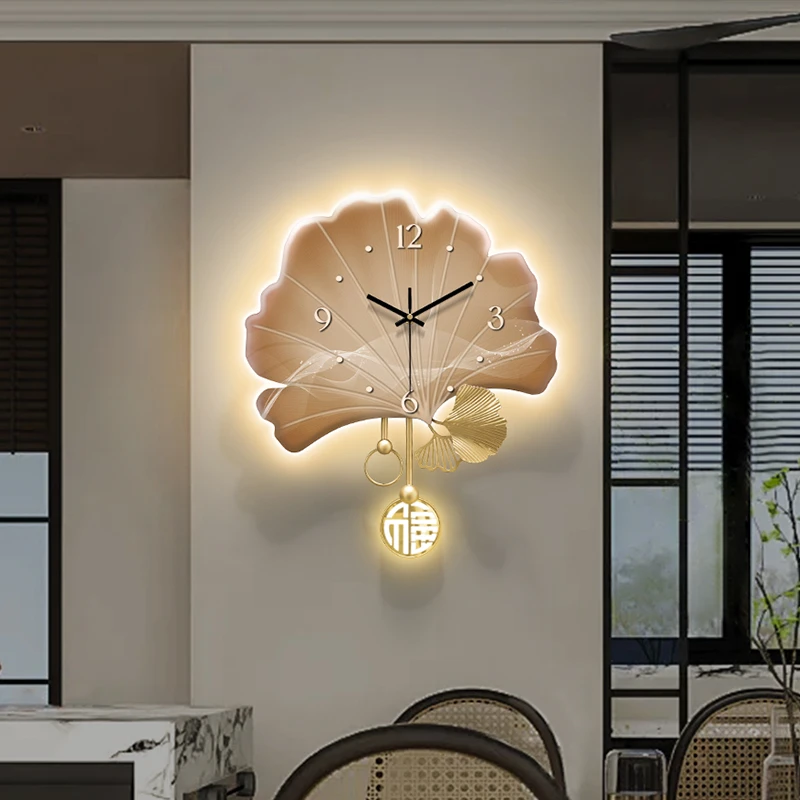 创意银杏叶挂钟2025新款客厅钟表家用装饰静音时钟挂墙时尚挂表