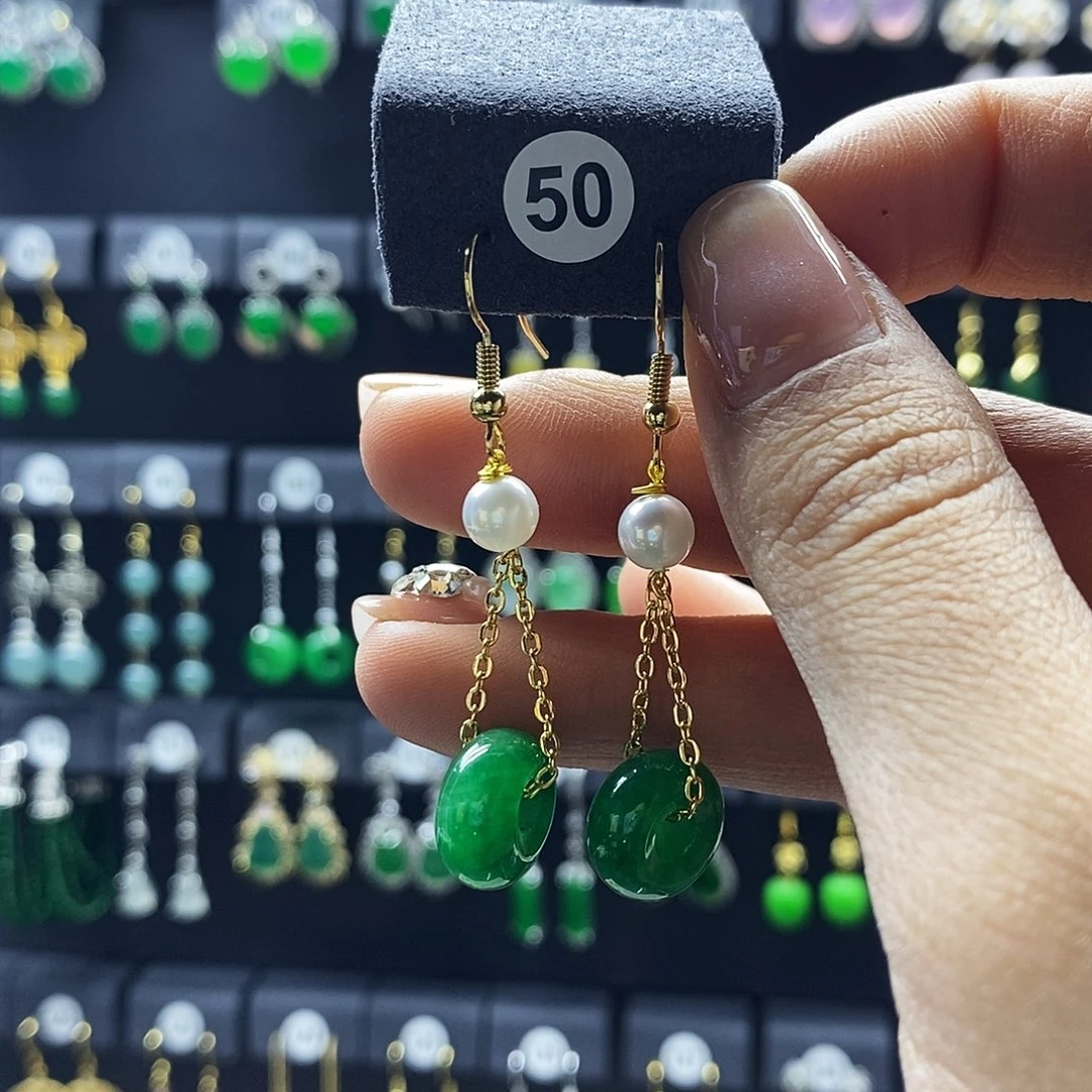 翡翠未镶嵌耳饰50