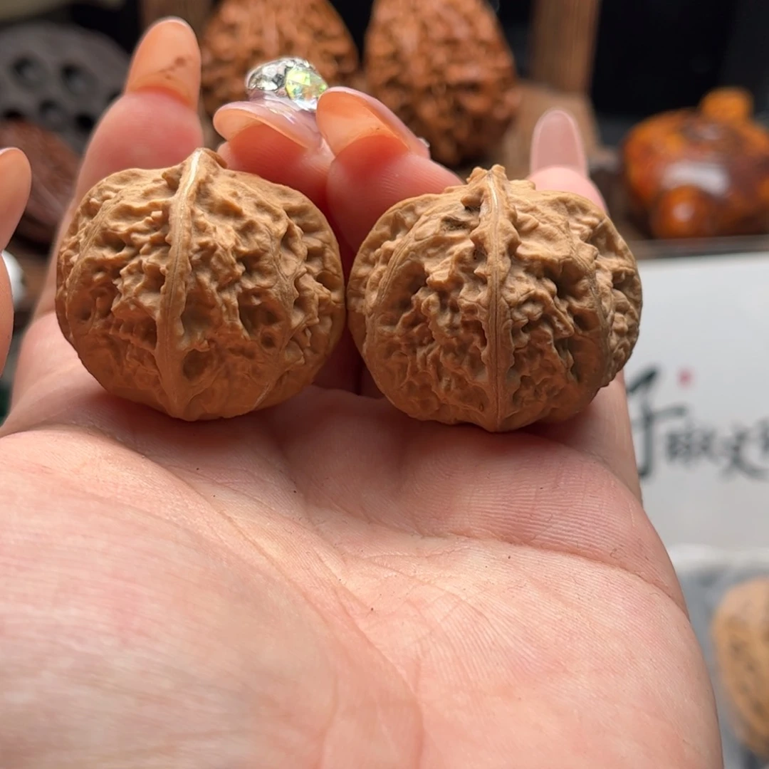 文玩核桃把件R****r关东木子家楸大胖97