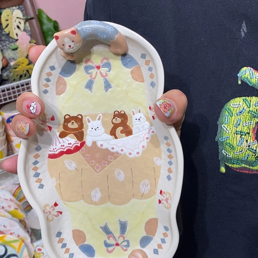 陶瓷景德镇手绘卡通盘