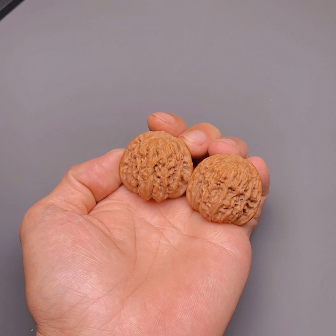 文玩核桃把件38全品汗高楼