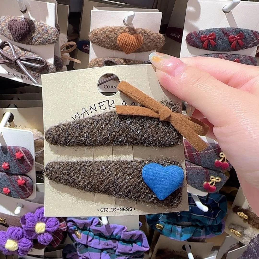 皮质非金属爱心拜拜