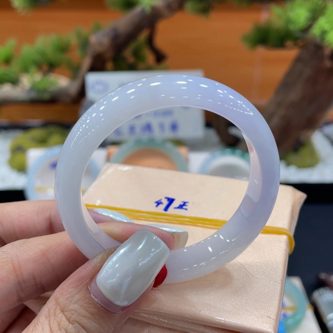 翡翠未镶嵌手镯缅甸翡翠
