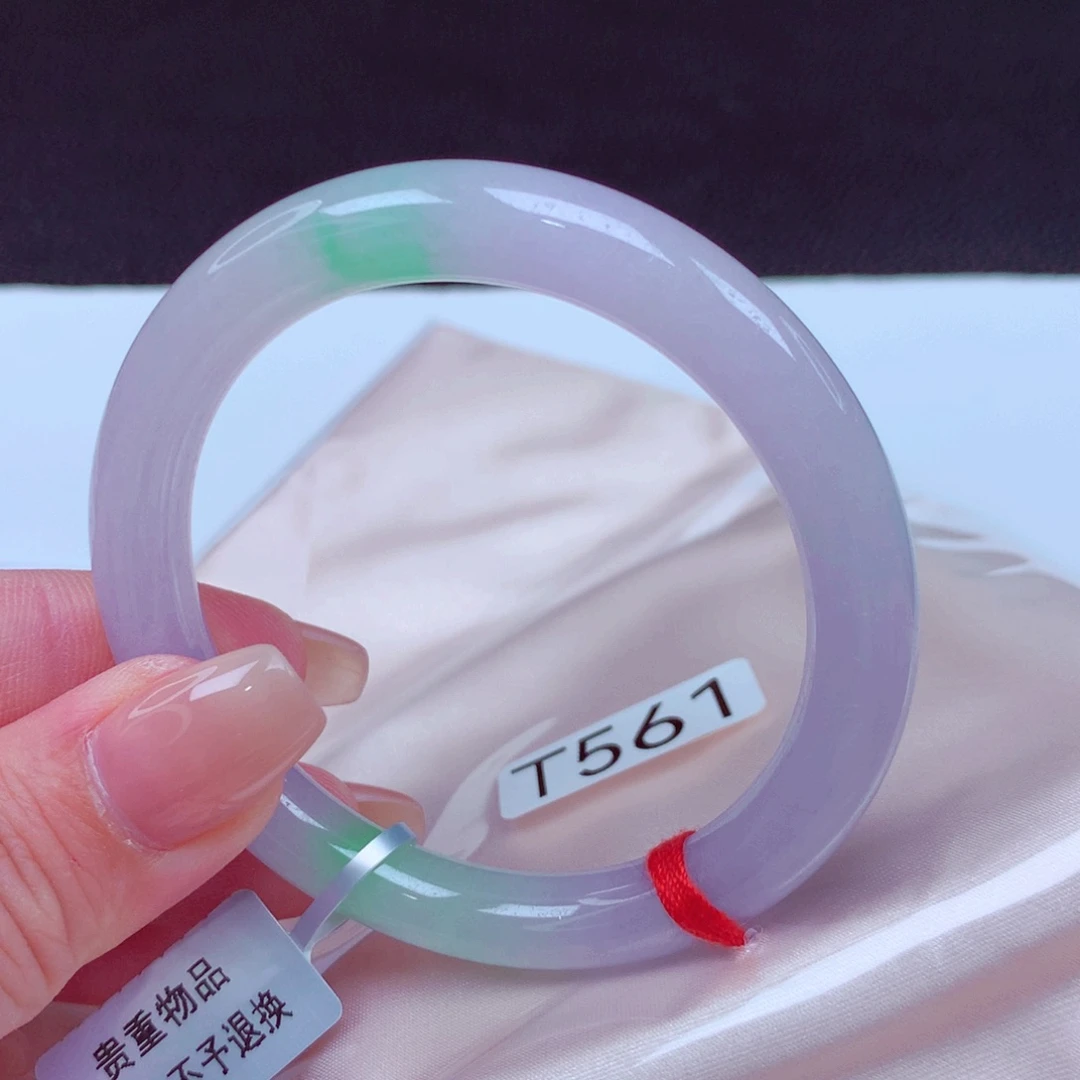 翡翠手镯未镶嵌手镯