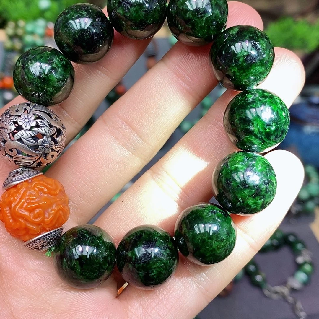 翡翠手链未镶嵌漂亮美眉