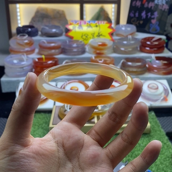 手镯玛瑙/玉髓未镶嵌