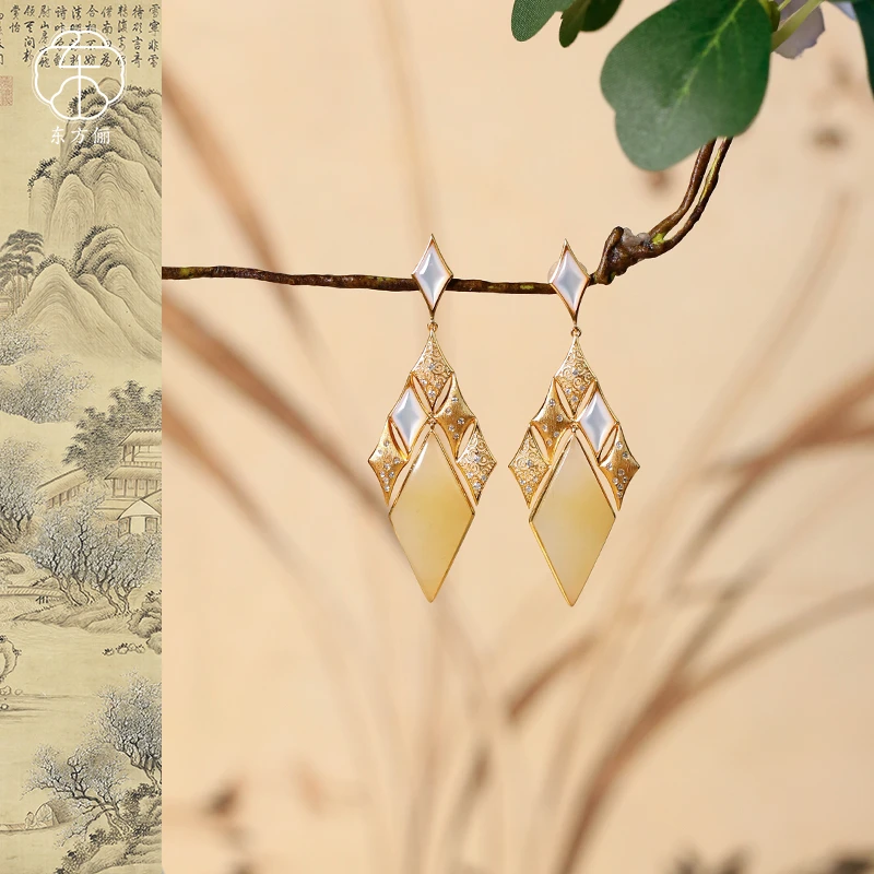 东方俪DOFUNLY【秋上晚】和田玉18K金菱形设计款耳坠TYEZ浮岚