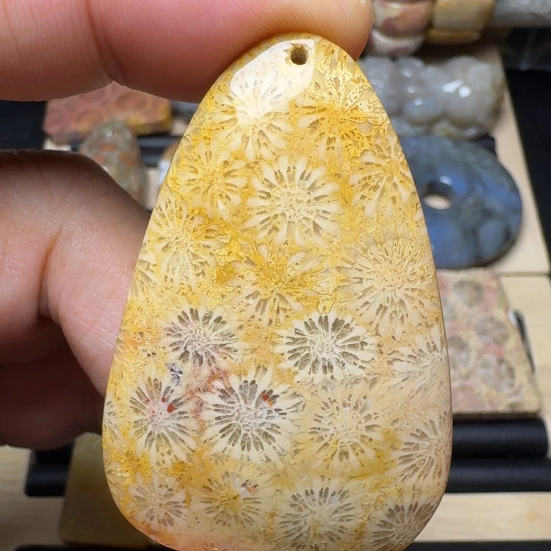 硅化玉未镶嵌纯天然色有机玉石保真色