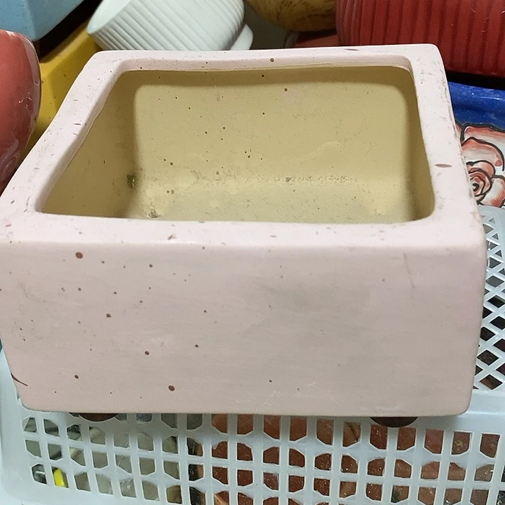 摆件陶盆有孔 瑕疵介意勿拍