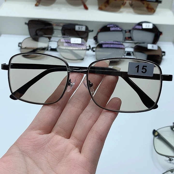 中茶色全框眼镜15