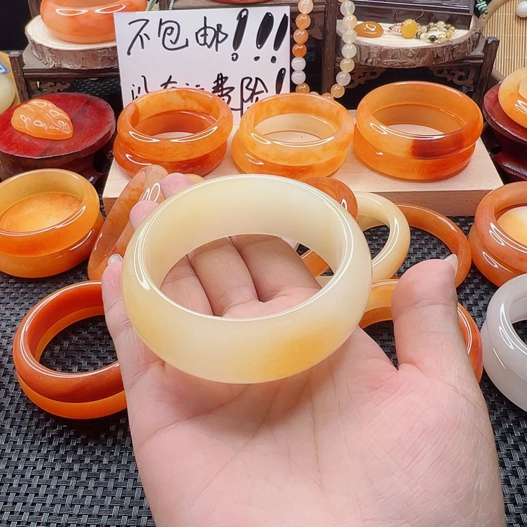 德***宿石英质玉（黄龙玉）未镶嵌手镯福利