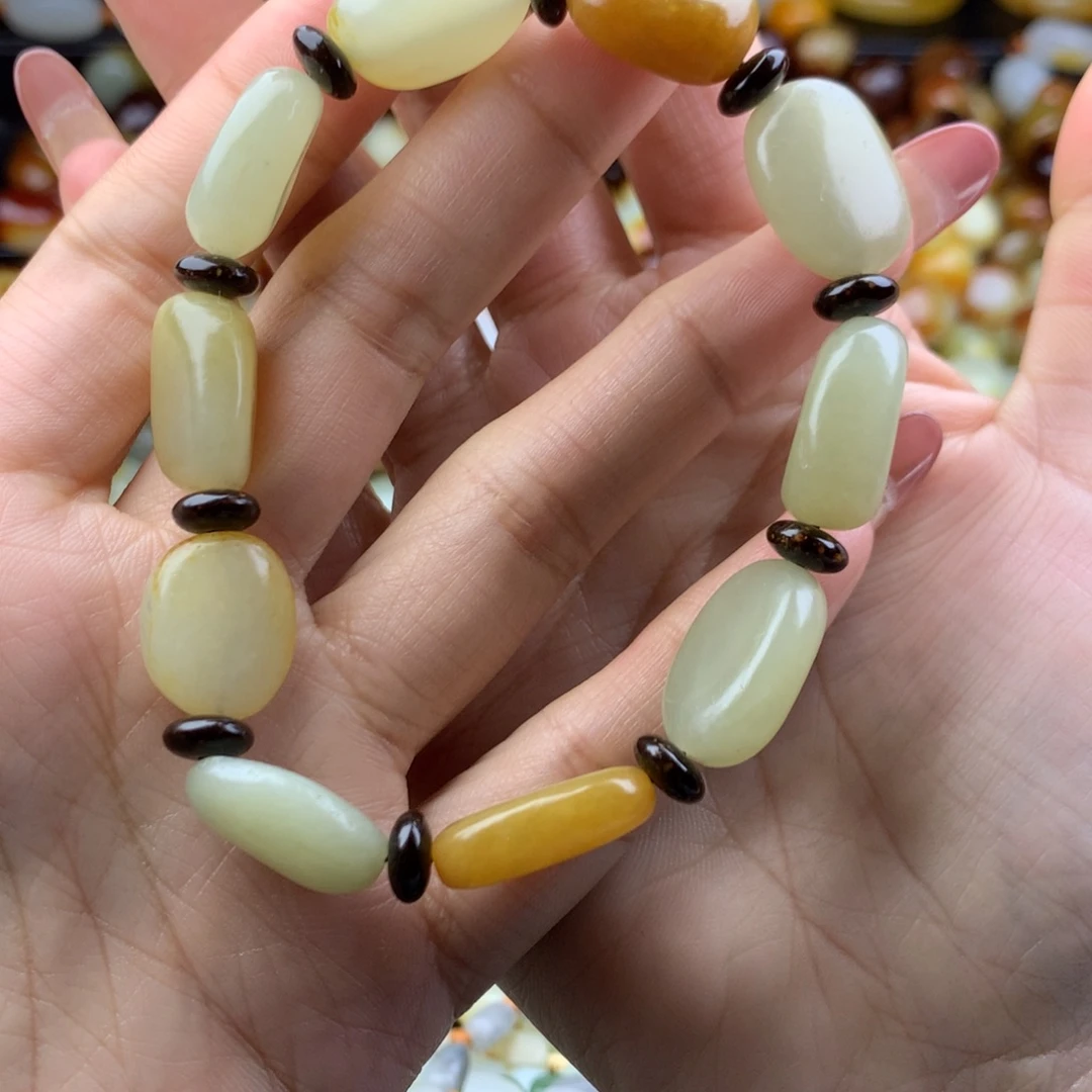 和田玉未镶嵌手链