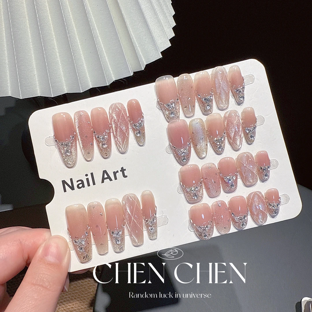 【千金归来】春夏款温柔轻奢锆石腮红立体棱格纯手工穿戴甲