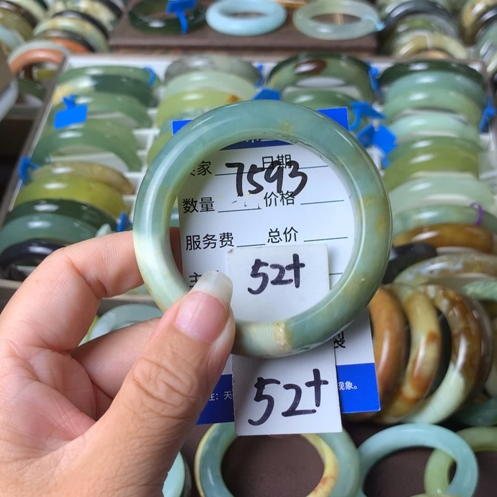 未镶嵌蛇纹石玉手镯7593