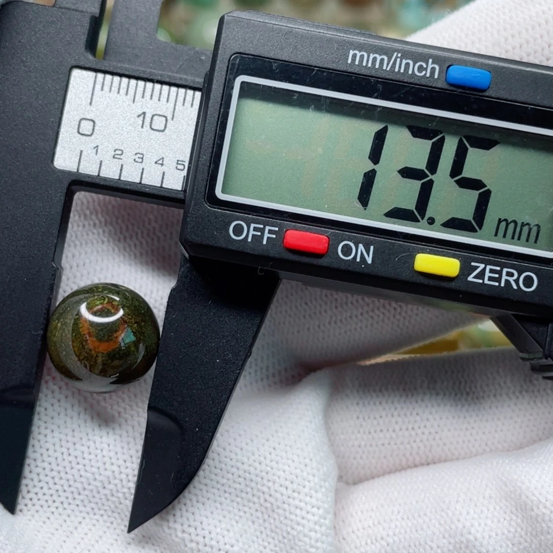 未镶嵌绿松石颈饰