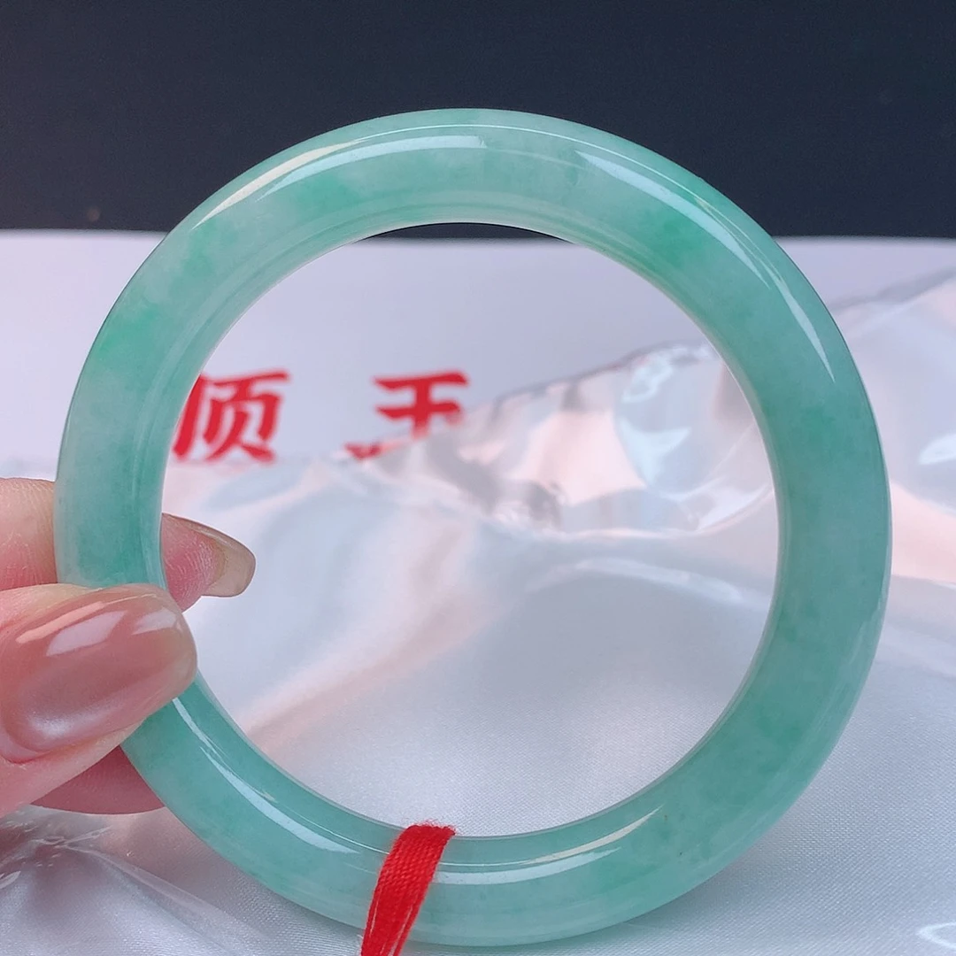 【闪购商品】未镶嵌手镯翡翠56