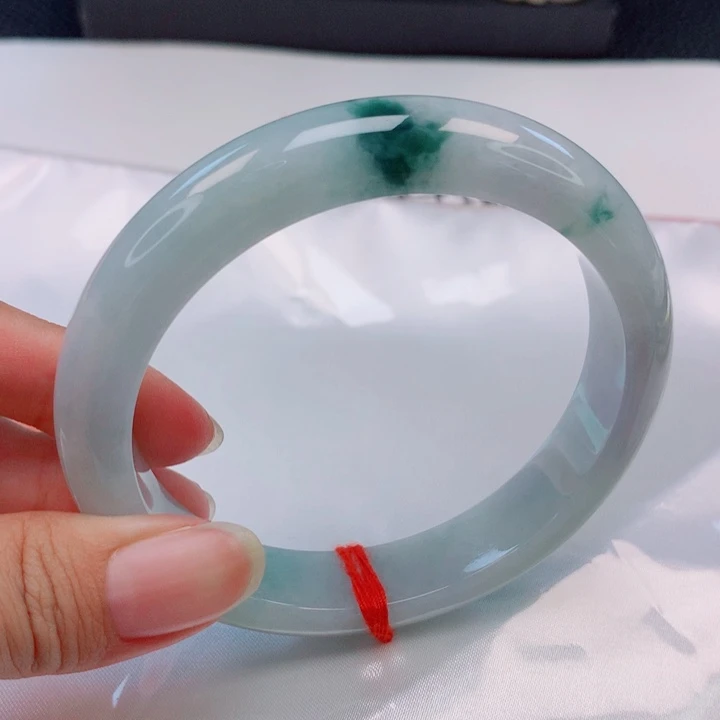岁****未镶嵌手镯翡翠62圈