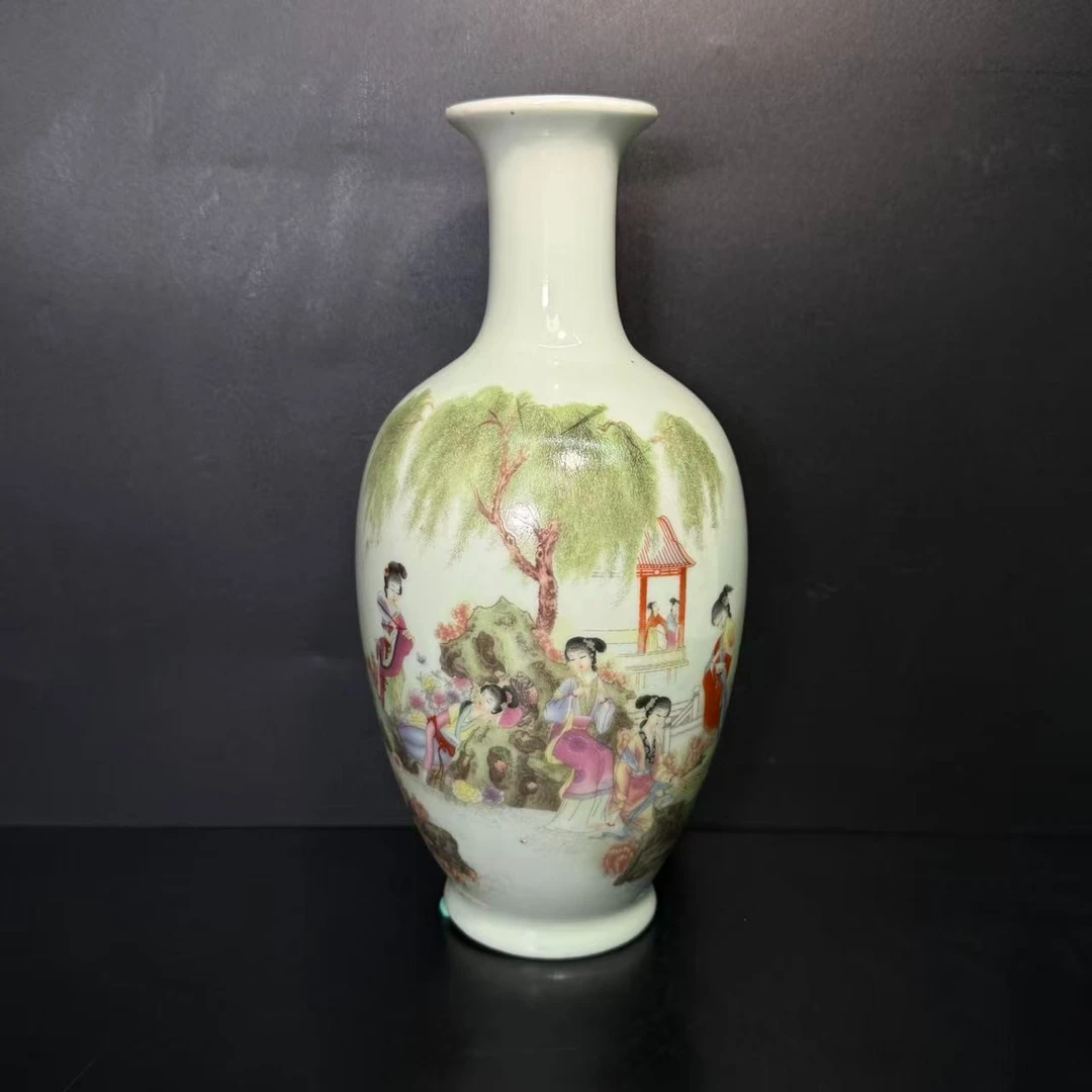 Lot54粉彩人物花瓶‌-清同治年制款高23cm-YC12080006001021