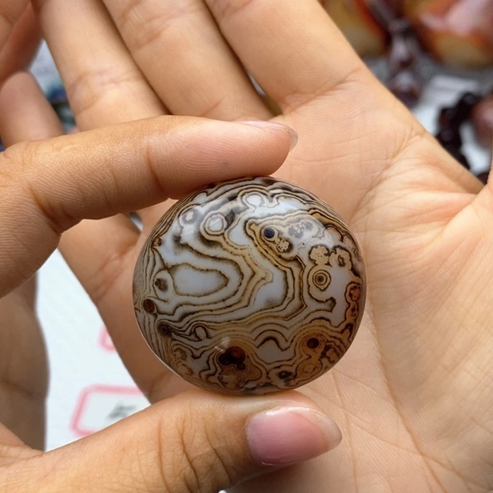 牛***虎未镶嵌颈饰玛瑙/玉髓