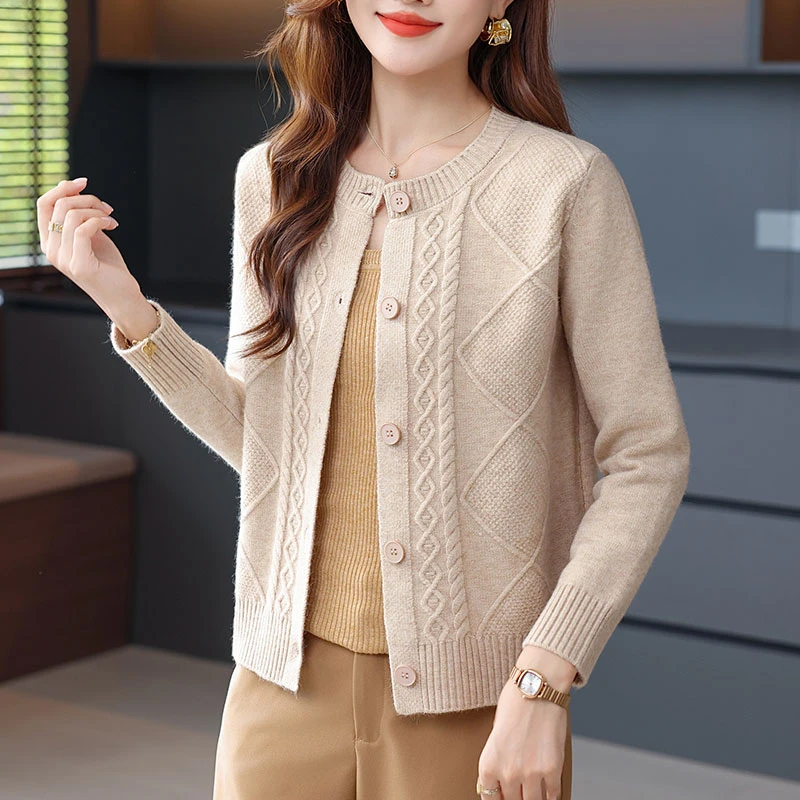 秋冬新款女装毛衣开衫外套女百搭时尚中年妈妈装洋气减龄短款上衣