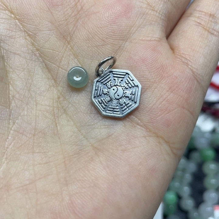 翡翠挂件未镶嵌胖*霓57999999999