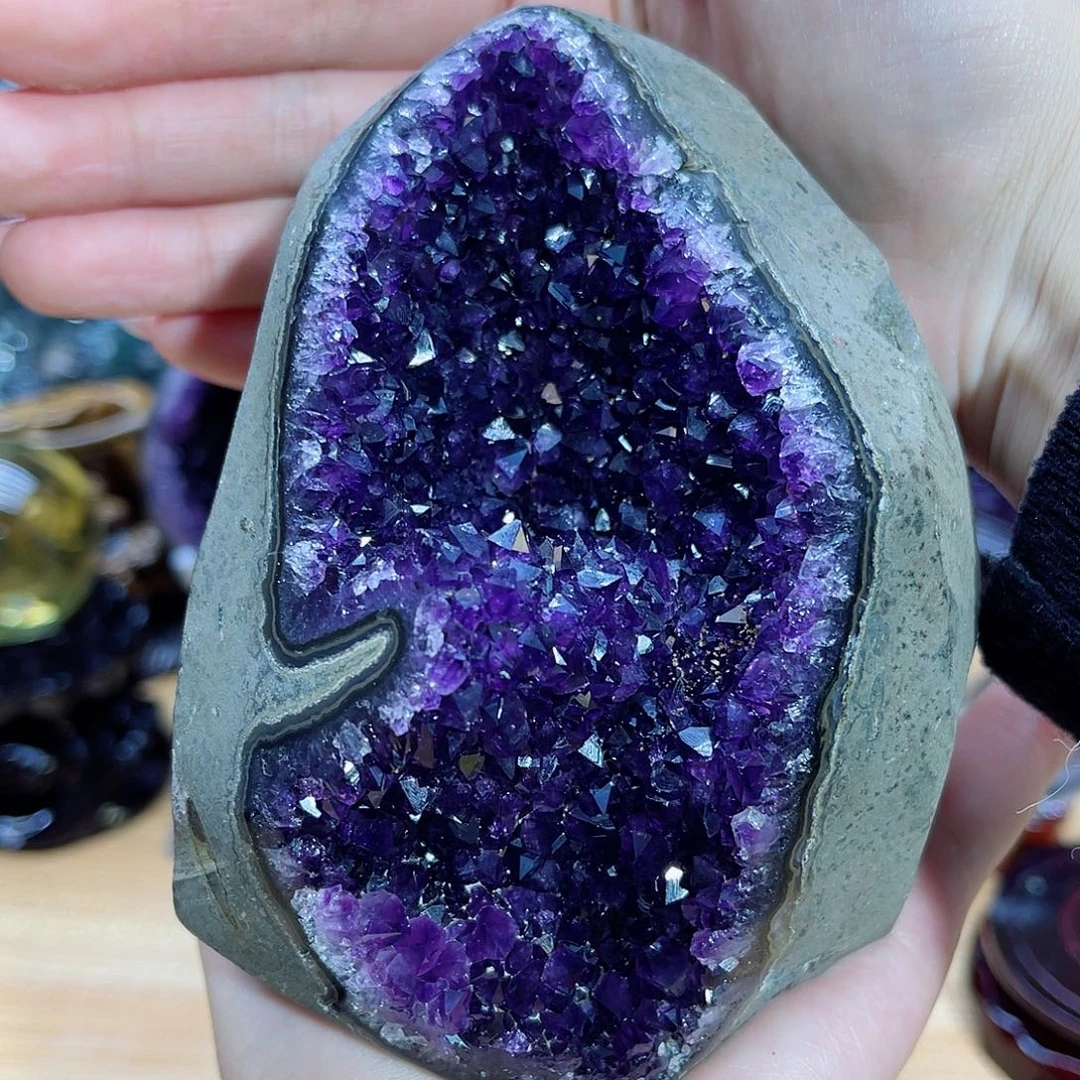 紫晶大型摆件（非配饰）未镶嵌