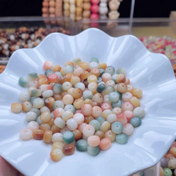 白玉菩提吊坠Z/9mm/150药片瑕疵