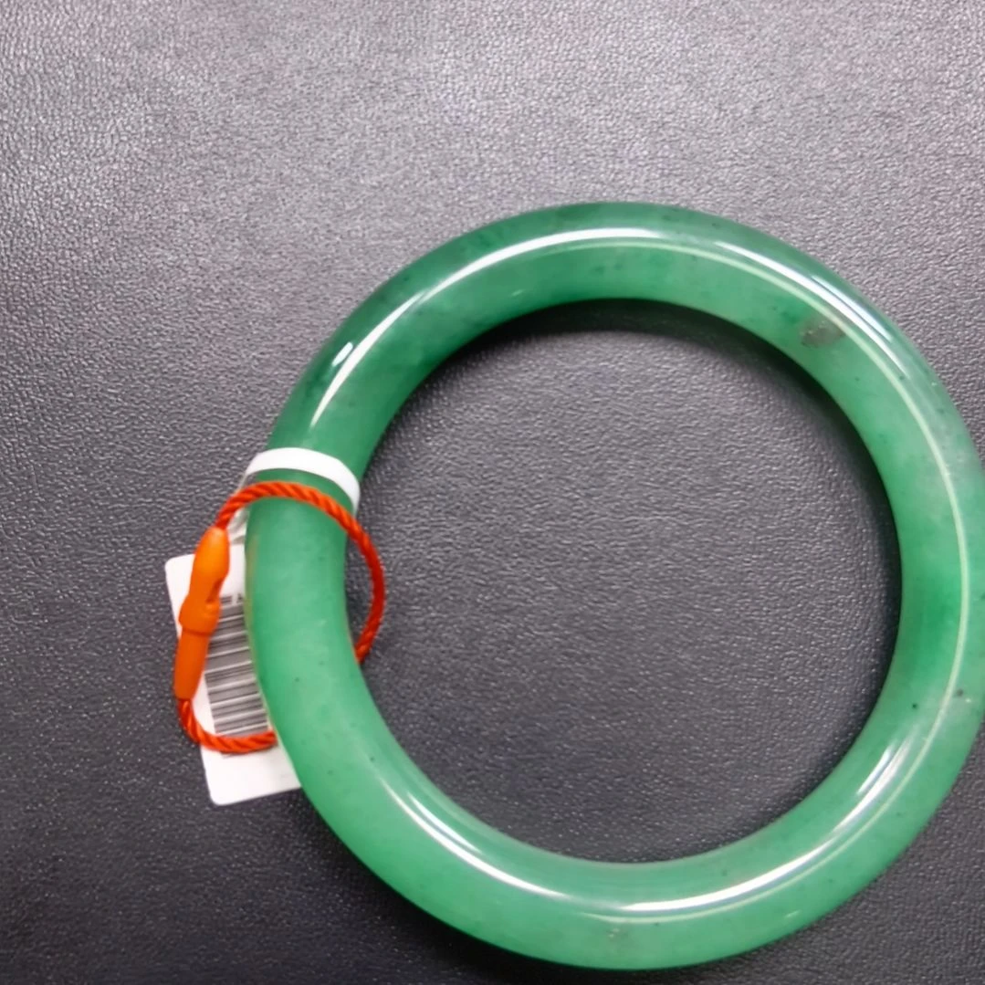 石英质玉（非洲翠）未镶嵌手镯非洲翠手镯